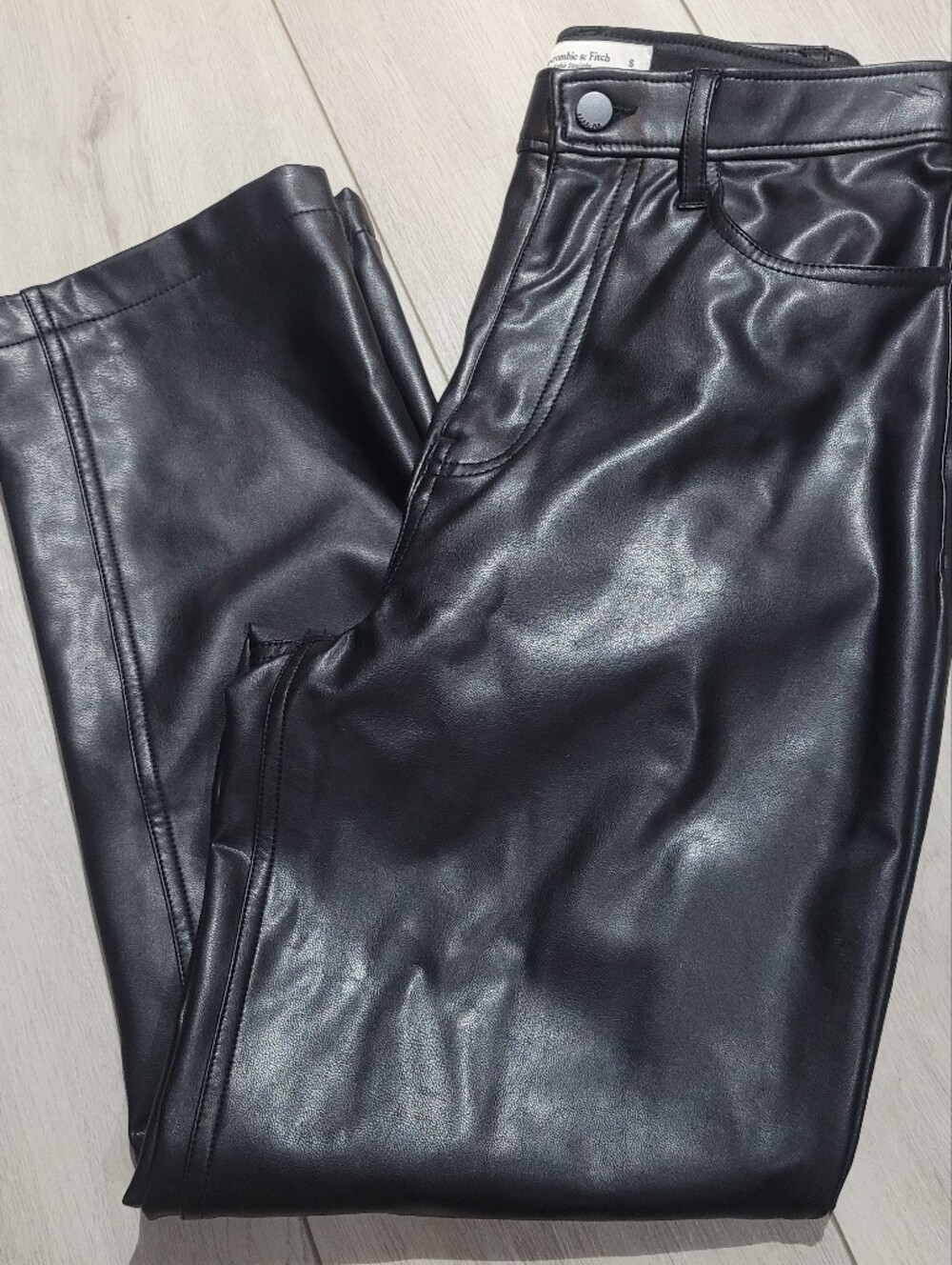 Abercrombie & Fitch Ankle Straight Ultra High Rise Pleather Pants Small Black
